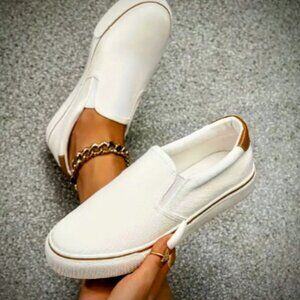 Deck Shoe Canvas & Caramel Leather and Stripe. 9.5